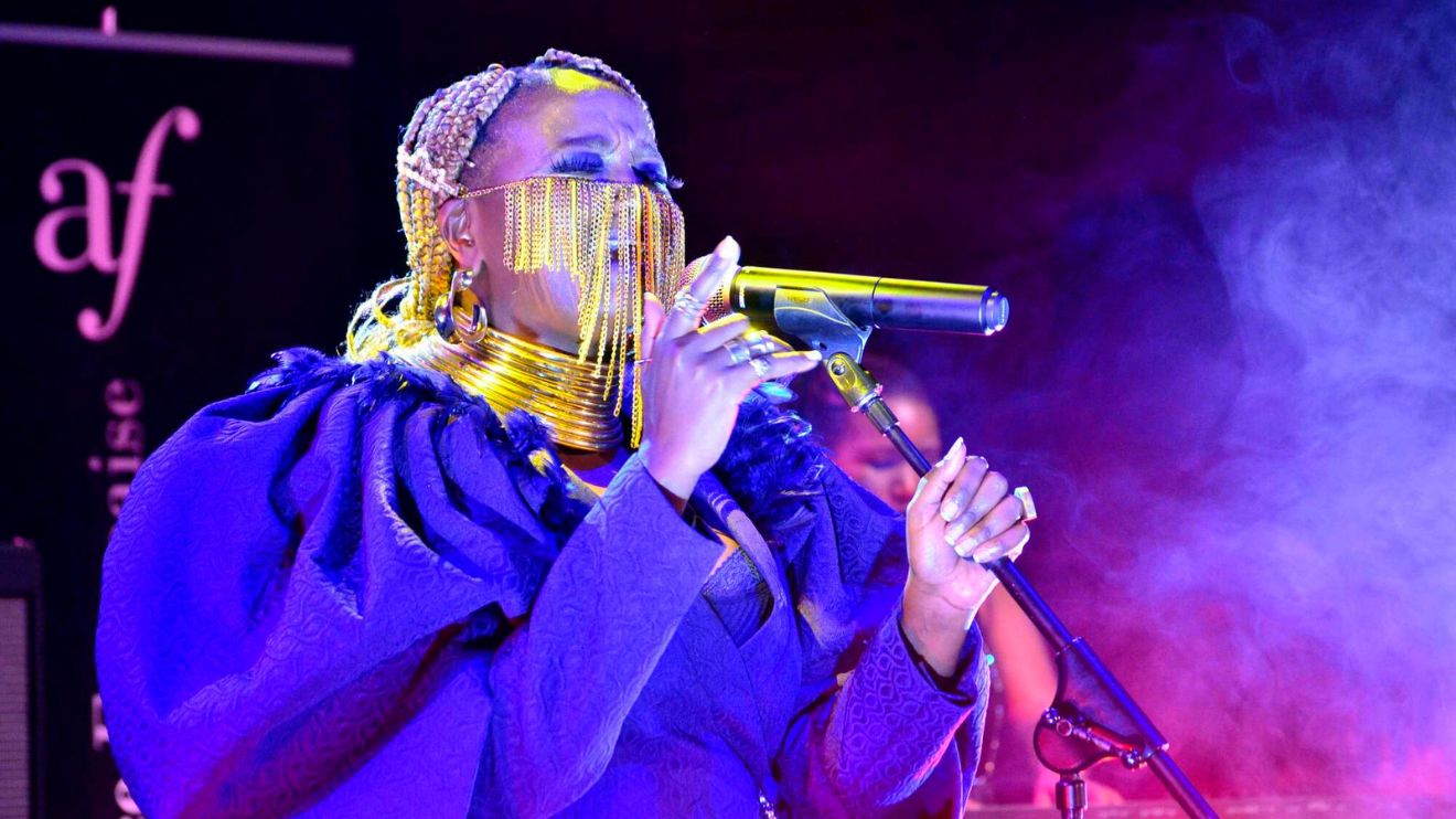 Blankets & Wine Marks 16 Years With First-Ever UK Show in Bradford